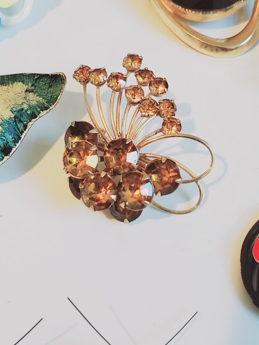 10 Brooches, items # A-2961-2970,. wt. 111grams. - Picture 6 of 12
